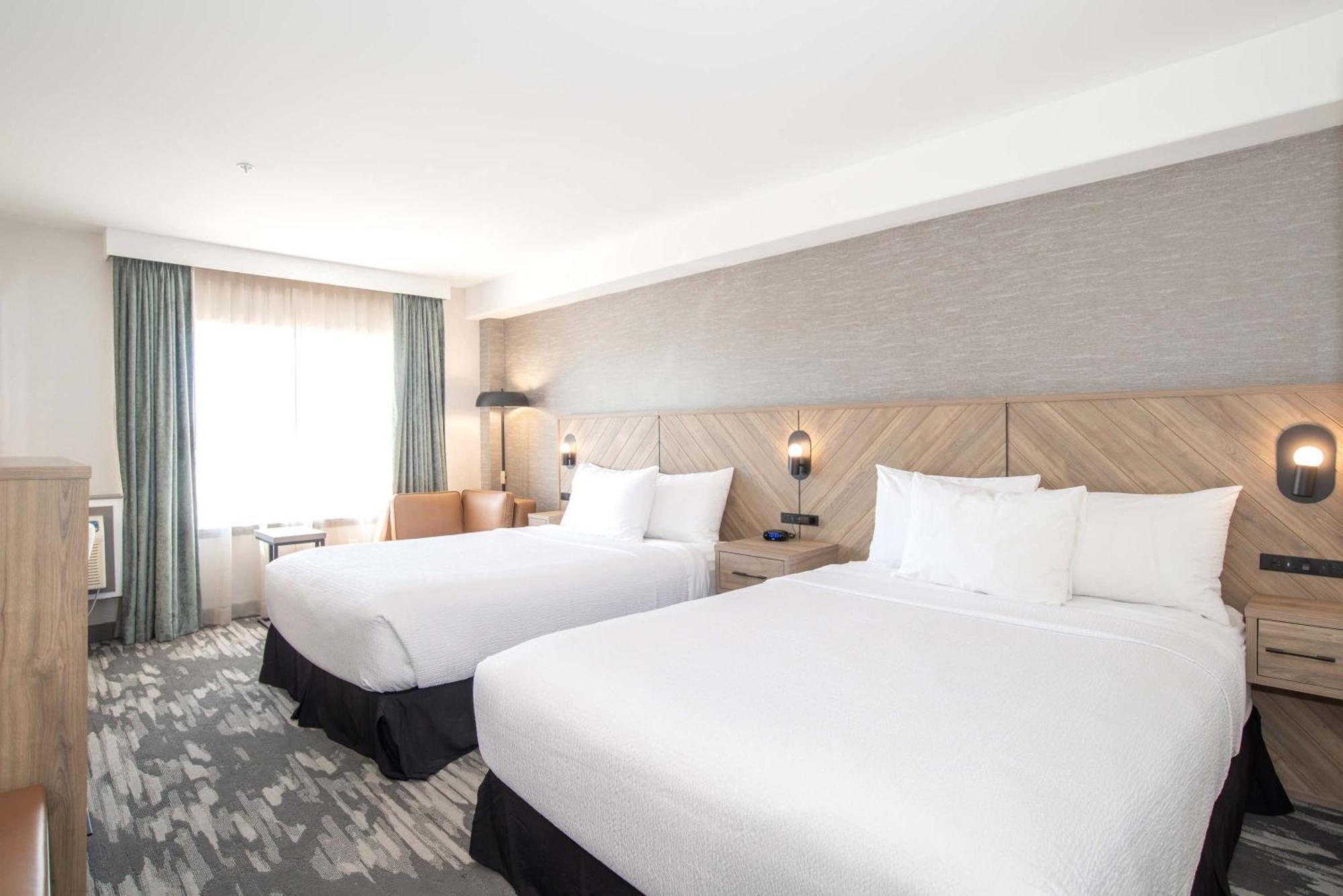 Sandman Hotel & Suites Regina Exteriör bild